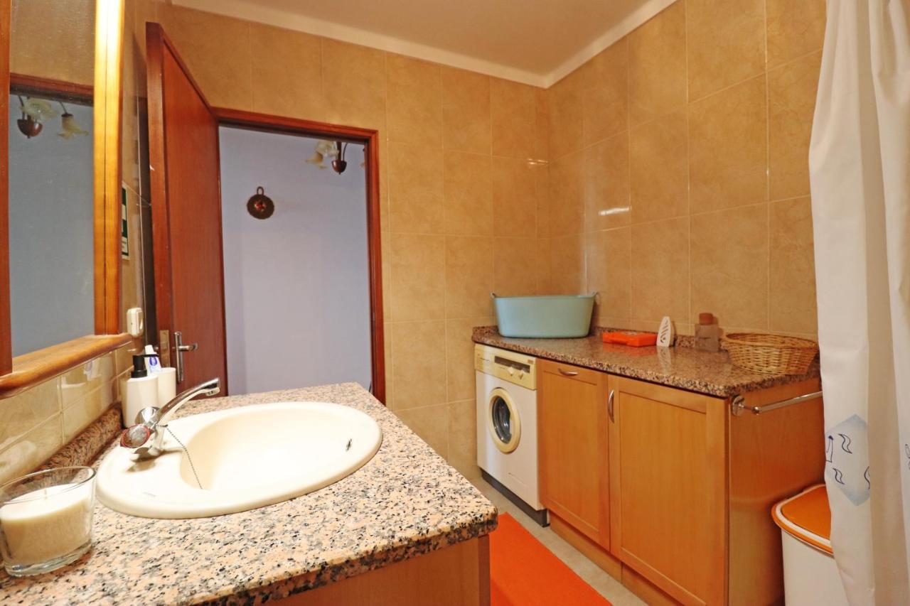 Ocean View Apartment With Free Parking Barra Eksteriør bilde
